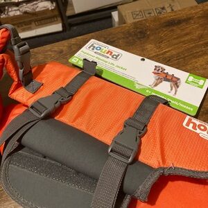 New Outward Hound pupsaver life jacket